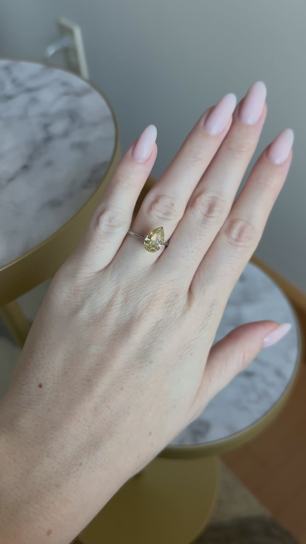 Pear | 3.32ct Fancy Intense Yellowish Yellow VS1 | 1.59 ratio | 662417108 | FP332