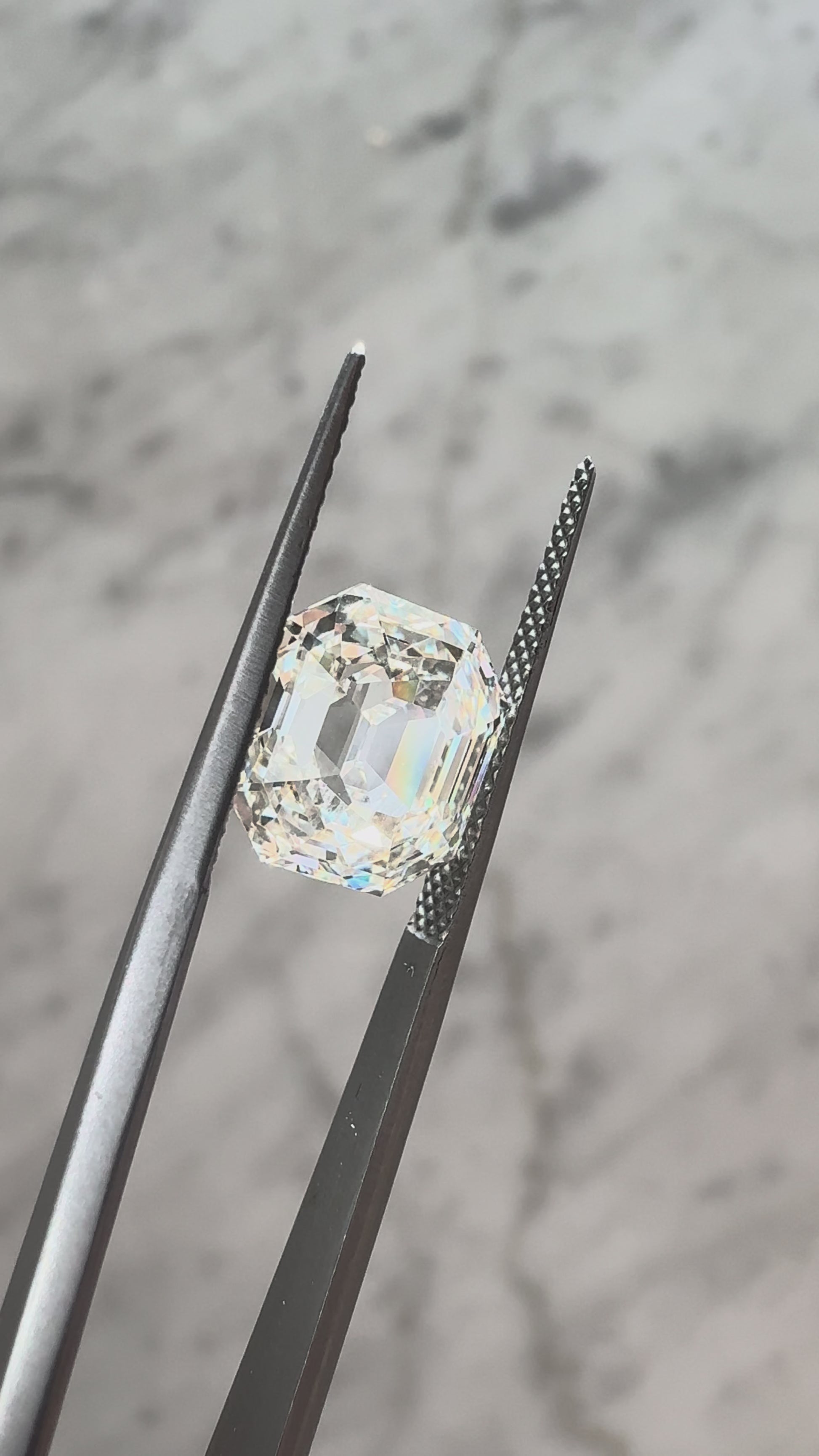 Antique Cut Asscher | 5.00ct G VVS2 | 1.12 ratio | IGI Certified 764614752