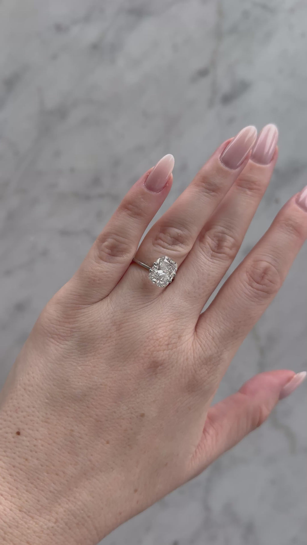 Cushion | 4.25ct E VS1 | 1.29 ratio | IGI Certified 696591505 | CU425