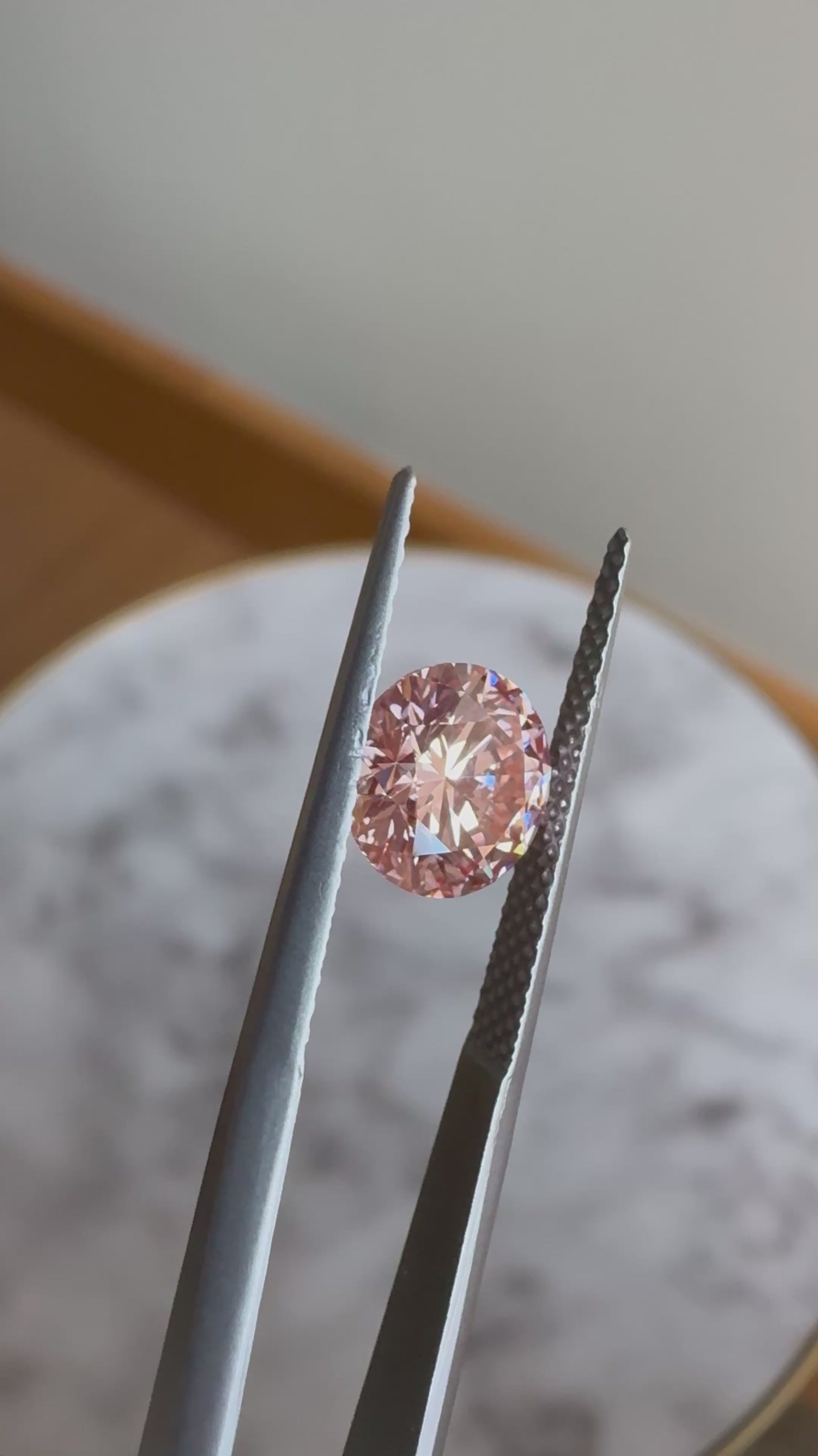 Round | 1.63ct Fancy Intense Pinkish Pink VS1 | 686501628 | FRD163