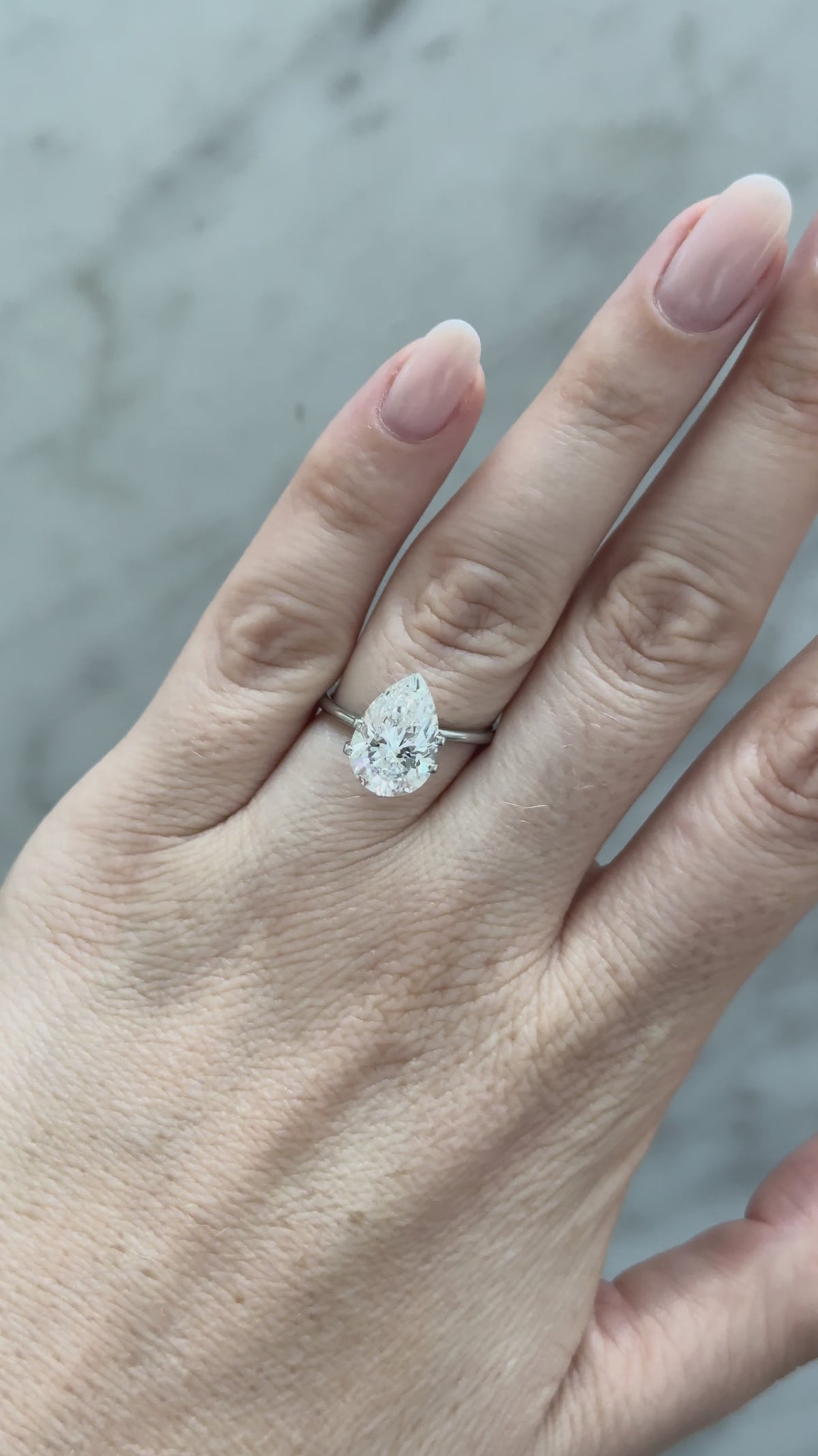 Pear | 4.10ct E VS2 | 1.51 ratio | IGI Certified LG835651017 (Read description)