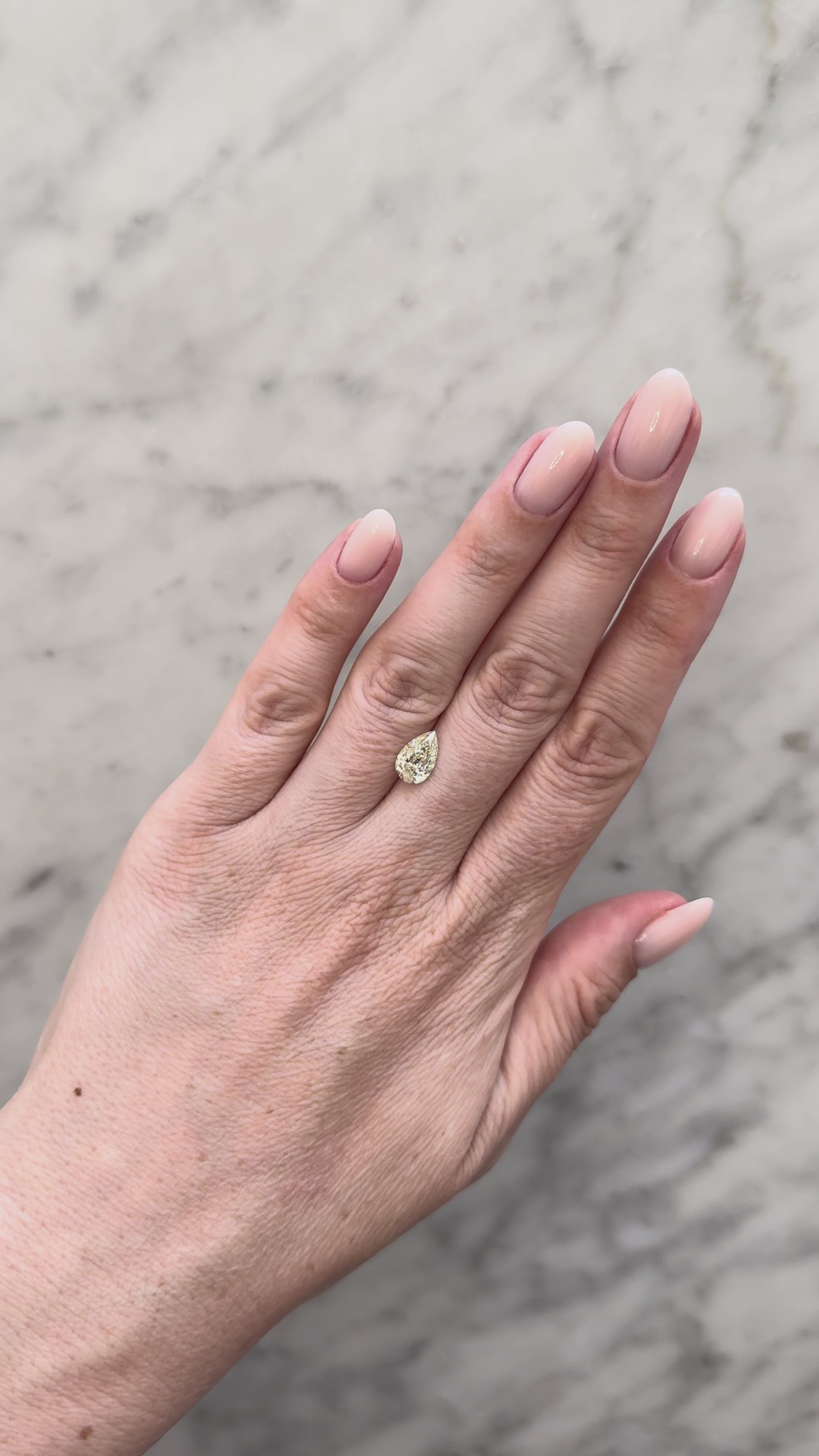 Pear | 1.70ct M SI2 | 1.60 ratio | GIA Certified 7488368094