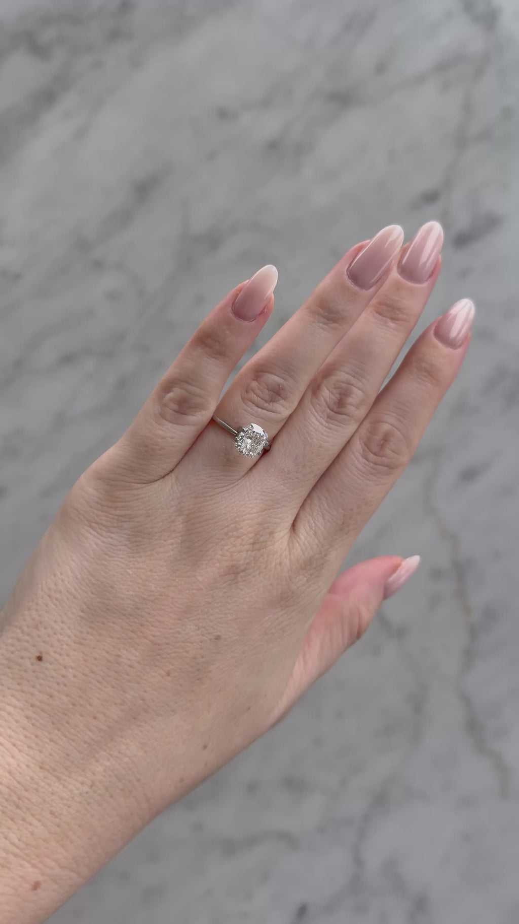 Cushion | 2.11ct F VS1 | 1.18 ratio | IGI Certified LG701506948 | CU211