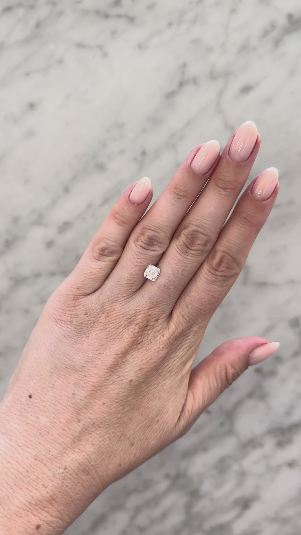 Asscher | 1.56ct F VVS2 | IGI Certified LG780650313
