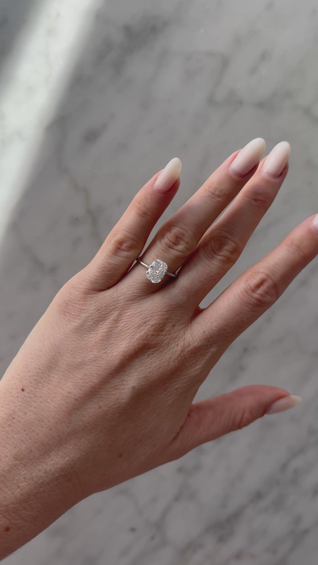 Cushion | 2.09ct E VS1 | 1.40 ratio | IGI Certified