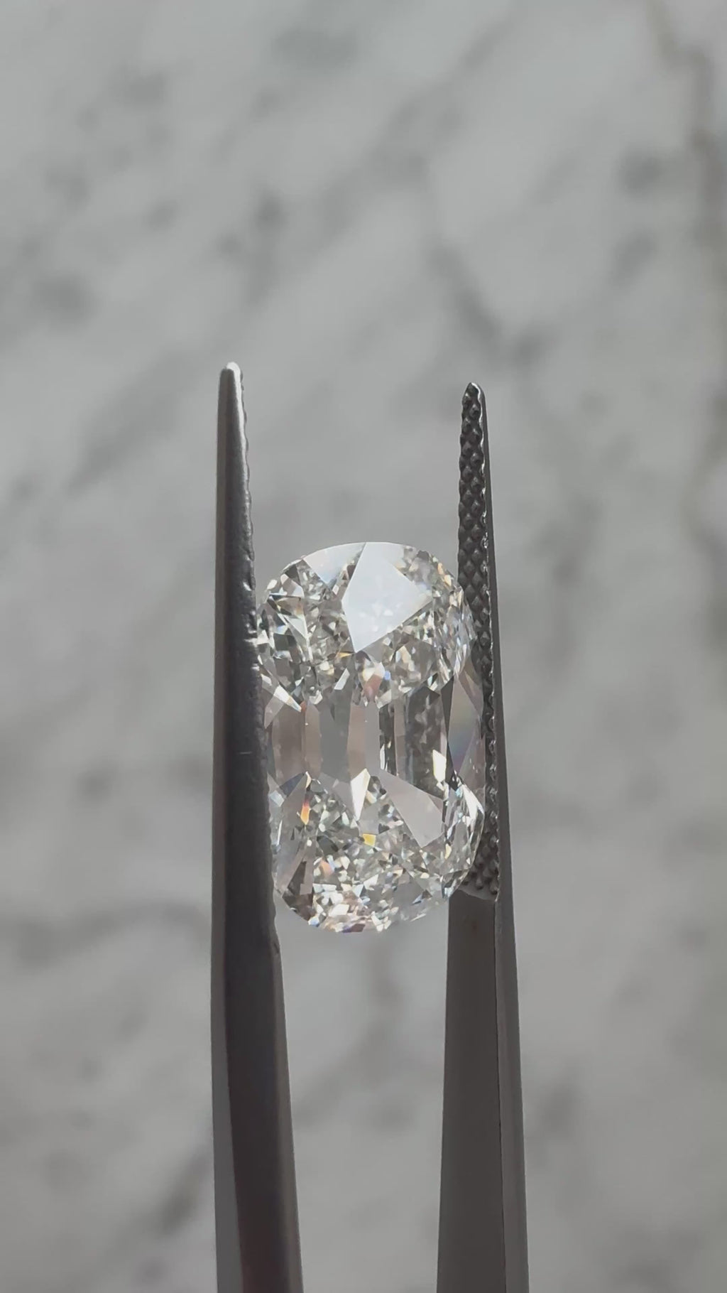 Old Mine Cushion | 5.02ct E VVS2 | 1.49 ratio | LG741580236 | OM502